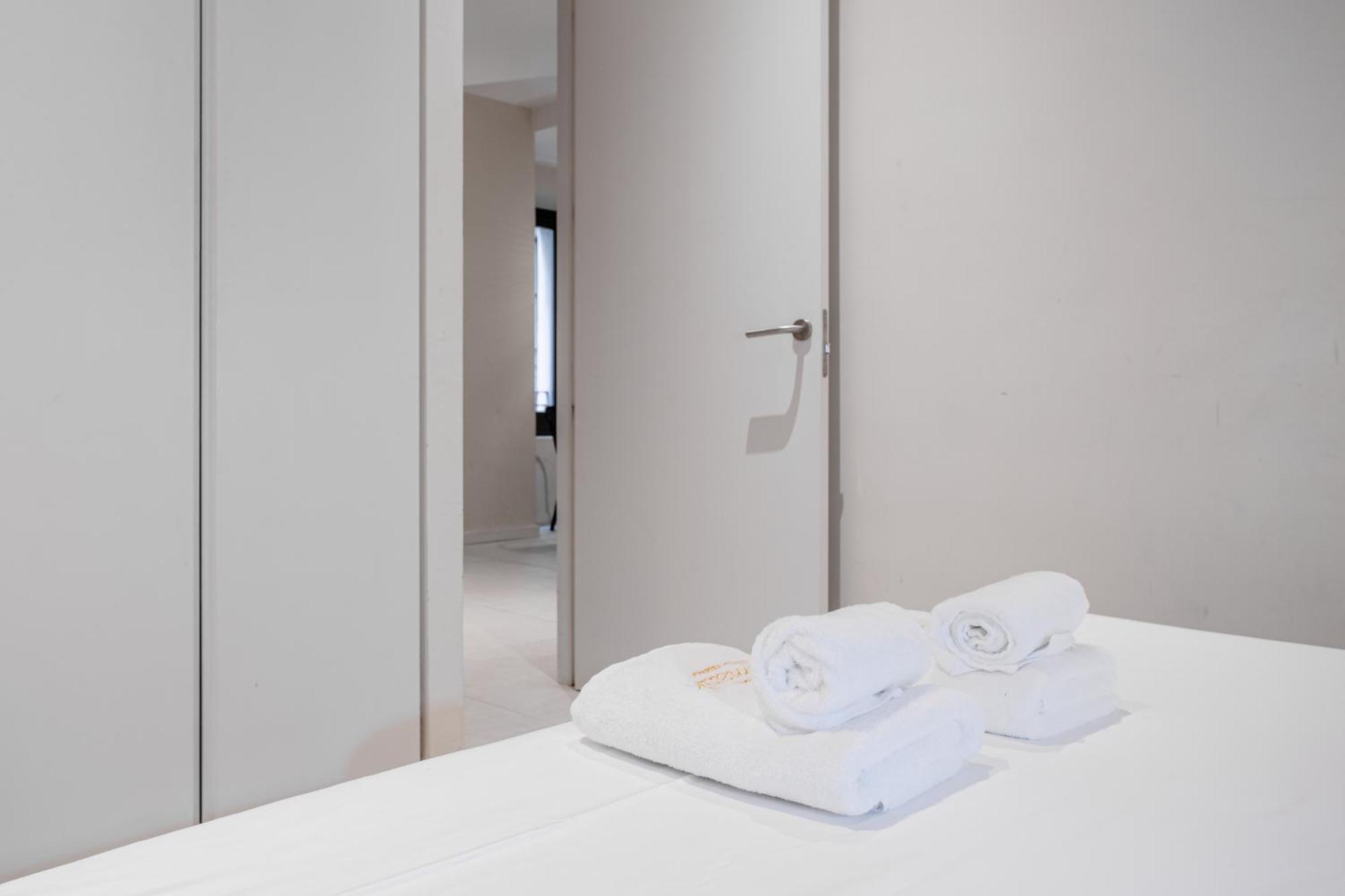 Apt 8 Geranio 지로나 외부 사진