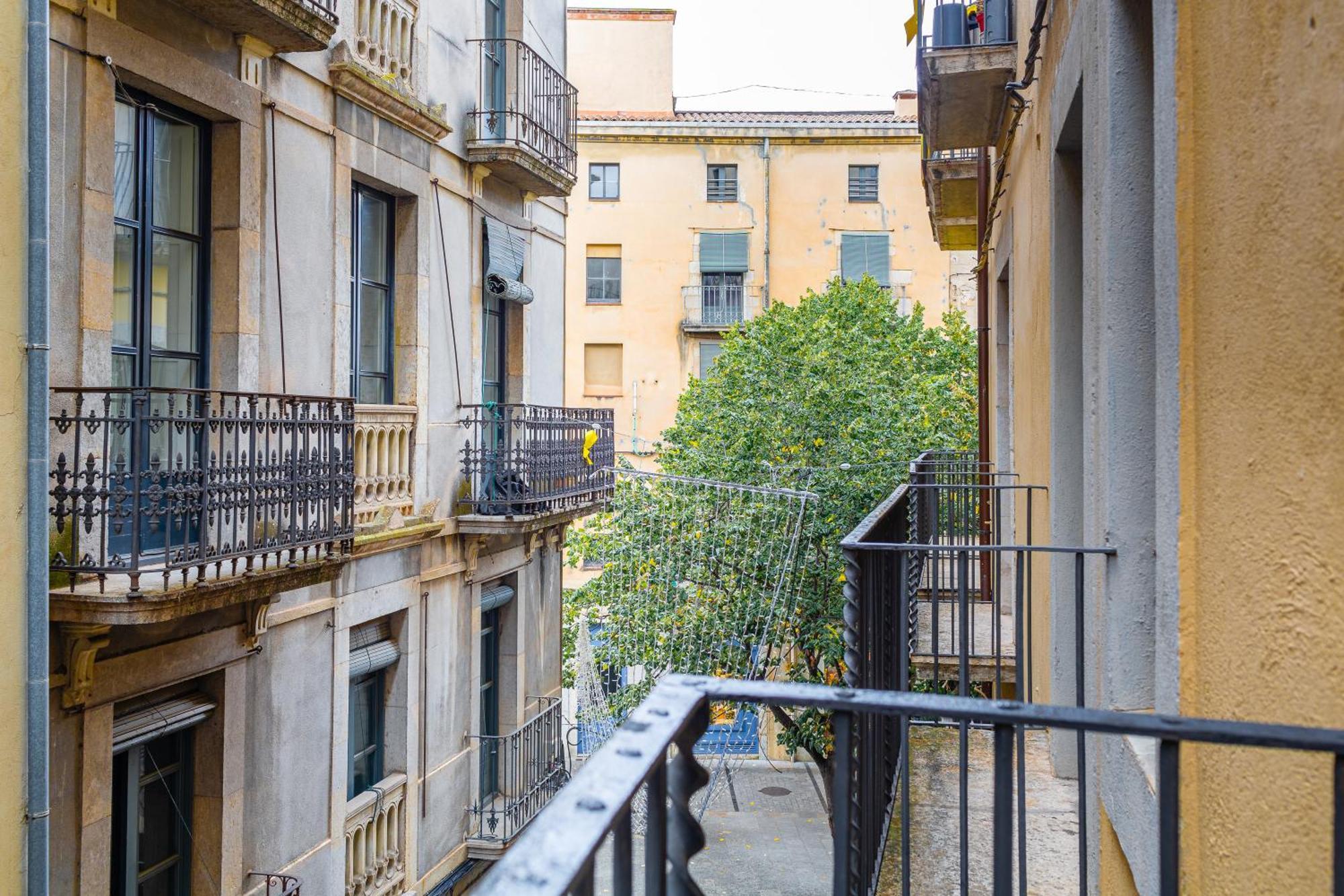 Apt 8 Geranio 지로나 외부 사진
